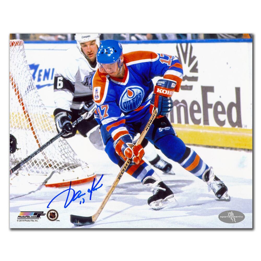 Jari Kurri Edmonton Oilers Autographed 8x10