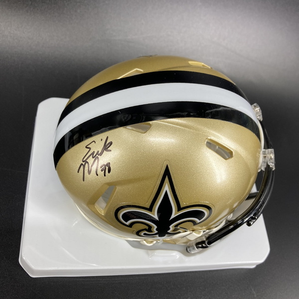 NFL - Saints Erik McCoy Signed Mini Helmet