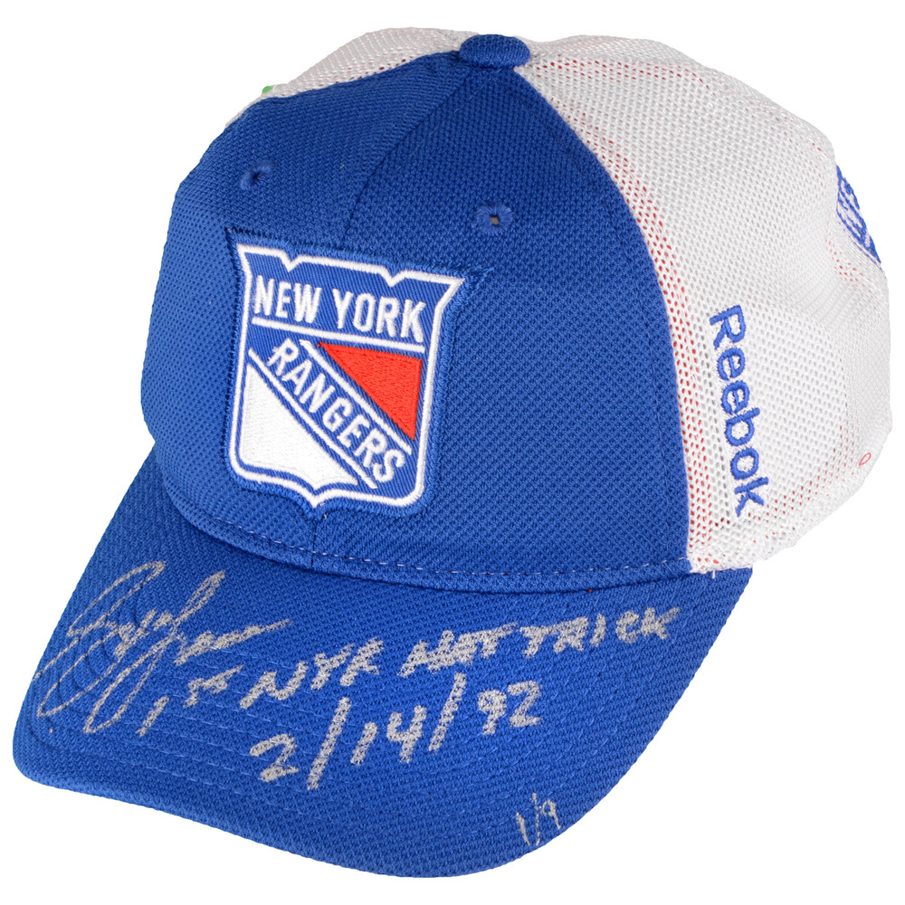 nyr hat