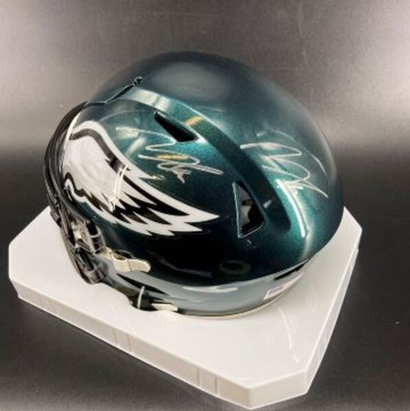 NFL - Eagles Multi-Sign Mid-Size Helmet Signed By Makai Lemon (x2), Eli ...