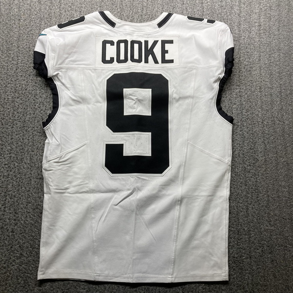 London Games - Jaguars Logan Cooke Game Used Jersey (10/13/24) Size 44 w...