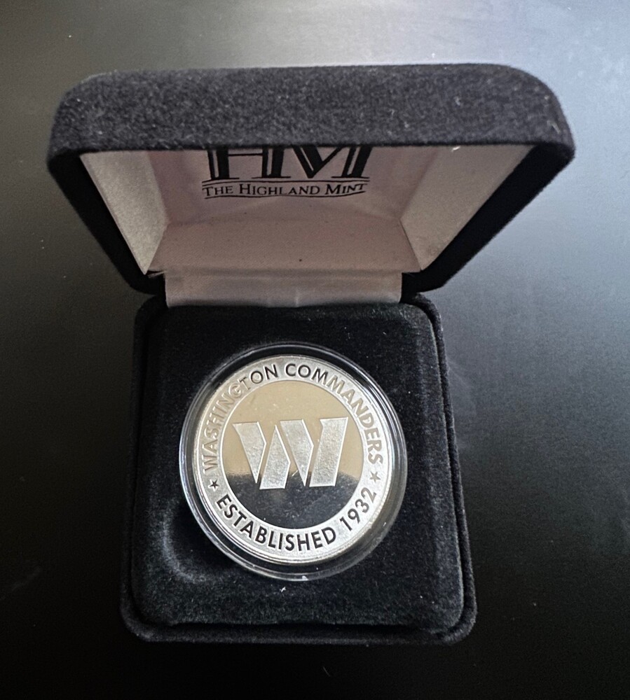 Sneaker – quarter viewrow pages_container mx-auto