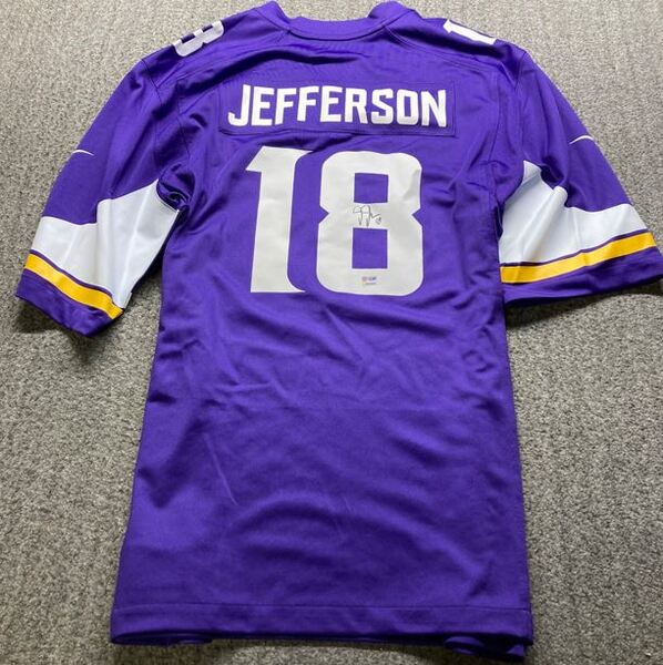 NFL - Vikings Justin Jefferson Signed Replica Jersey
