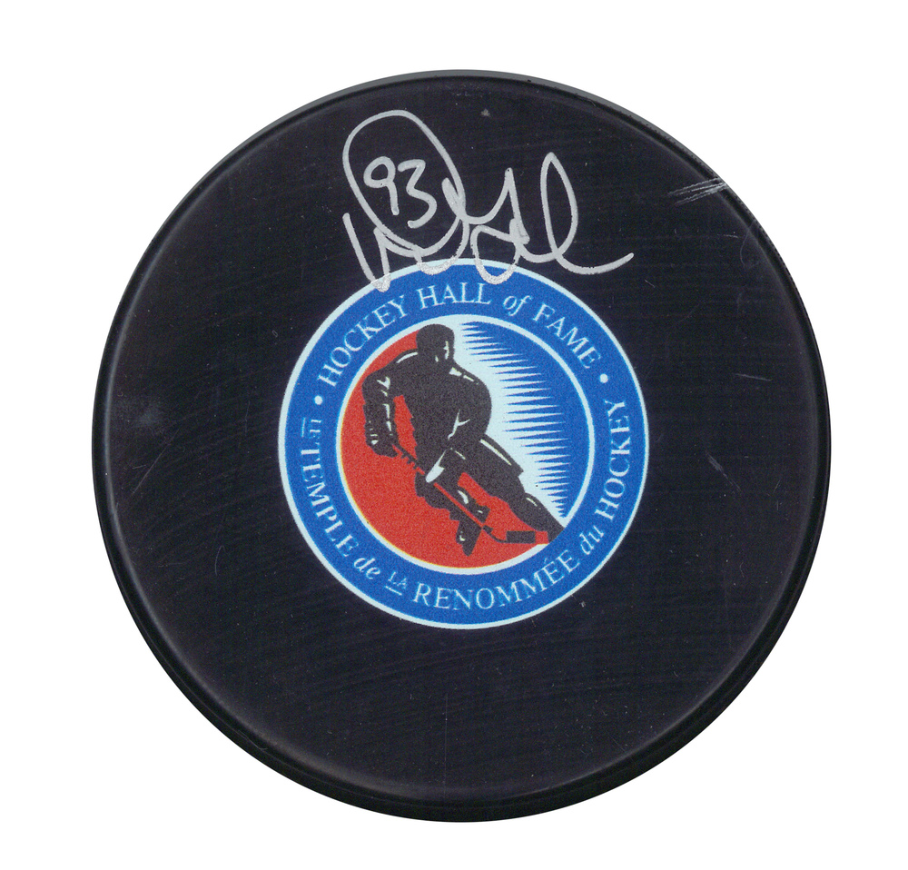 Doug Gilmour Signed HHOF Logo Puck