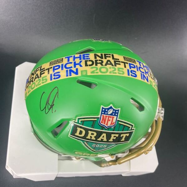 NFL - Packers Mathew Golden Signed NFL Draft Mini Helmet