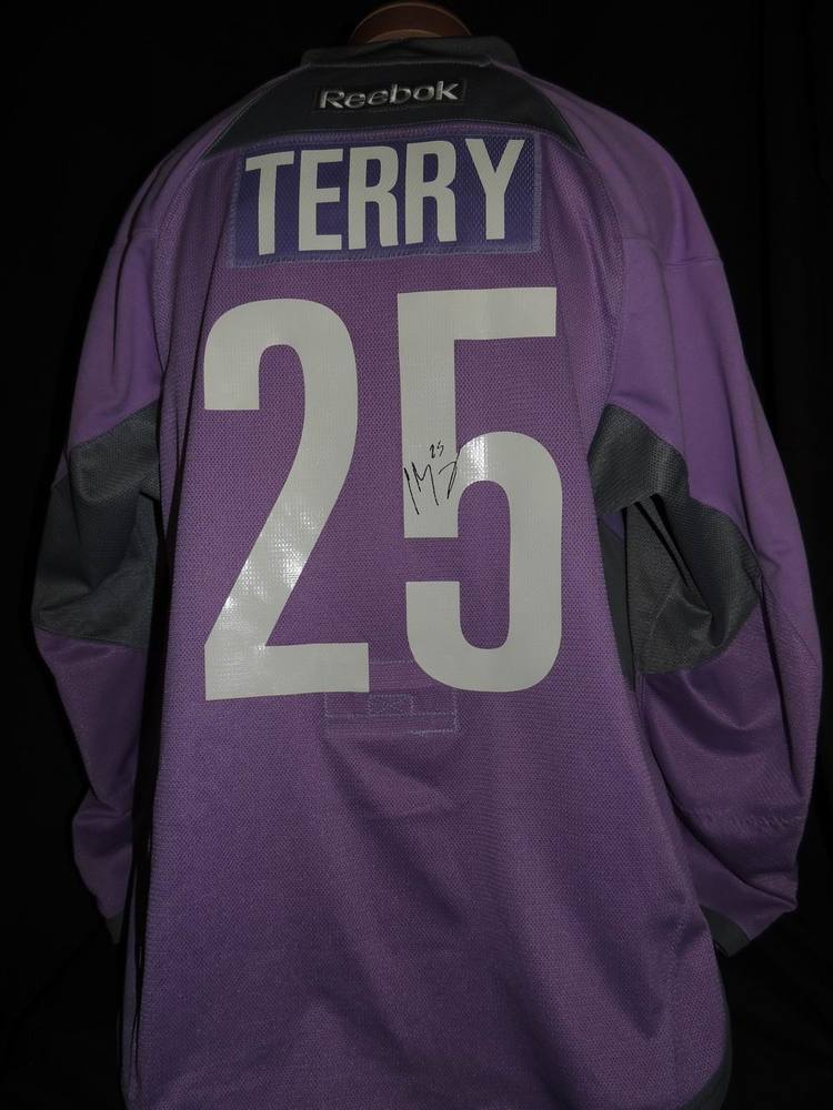 Carolina Hurricanes Authentic, Autographed Hockey Fights Cancer Chris