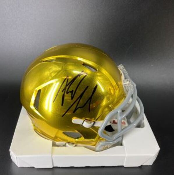 NFL - Notre Dame Riley Leonard Signed Mini Helmet