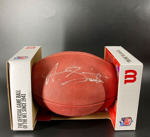 NFL - Eagles Ainias Smith Signed Authentic Football