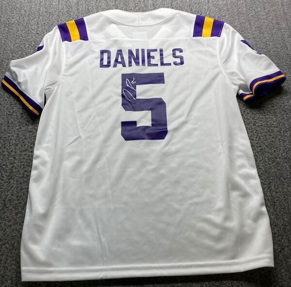 NFL - Commanders Jayden Daniels Signed Replica LSU Jersey Size Medium