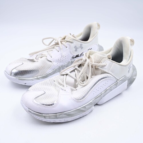 Image of Miller, Diamond - Dallas Wings - Autographed Under Armour Flow FUTR X 3 VVS (White and Distant Grey Silver) Shoes - 2025 WNBA Season