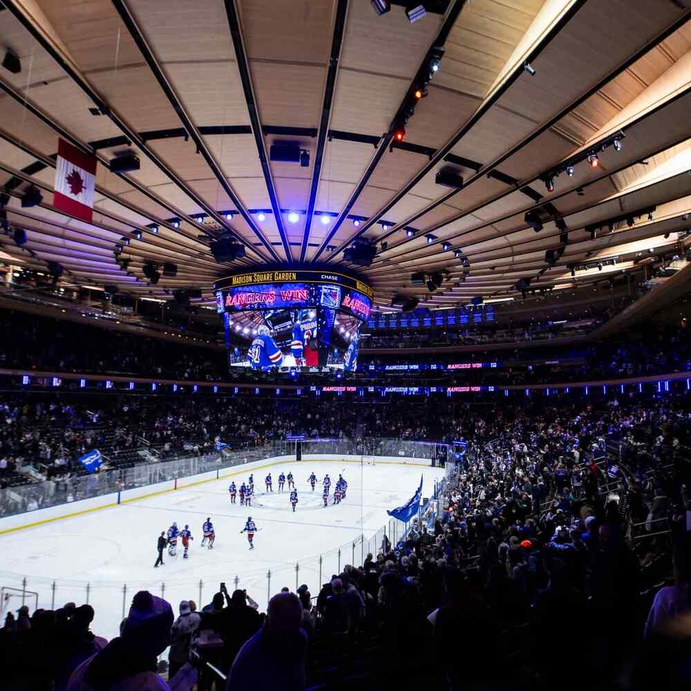 Home-Opener: New York Rangers vs Tampa Bay at Madison Square Garden