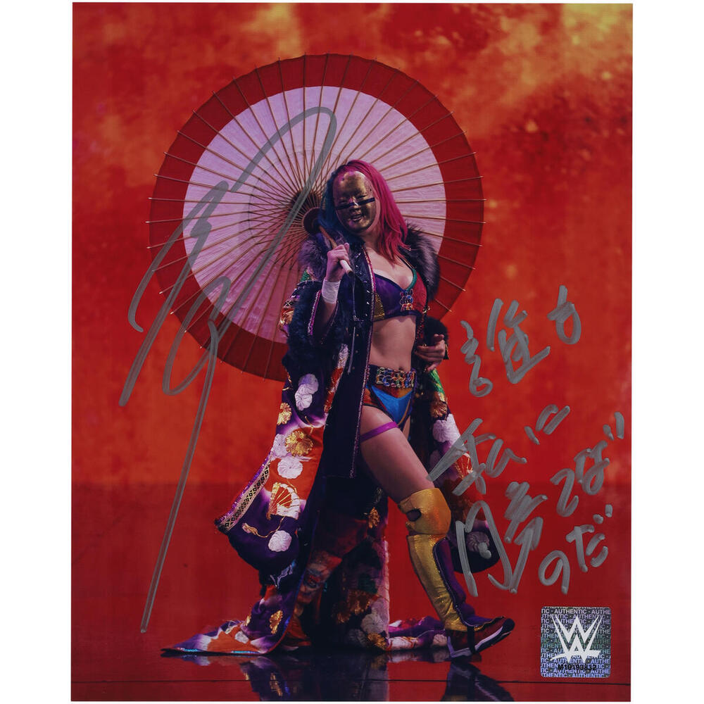 Asuka Autographed Entrance Photo with Inscription