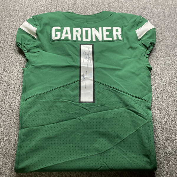 NFL - Jets Sauce Gardner Signed Authentic Jersey Size 40