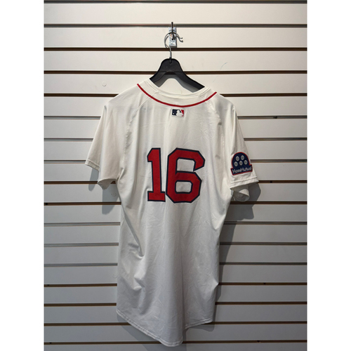 Game-Used or Autographed All auctions | MLB Auctions