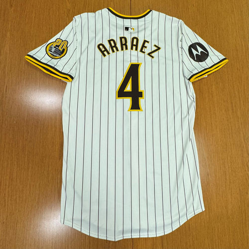 Game-Used or Autographed All auctions | San Diego Padres Auctions