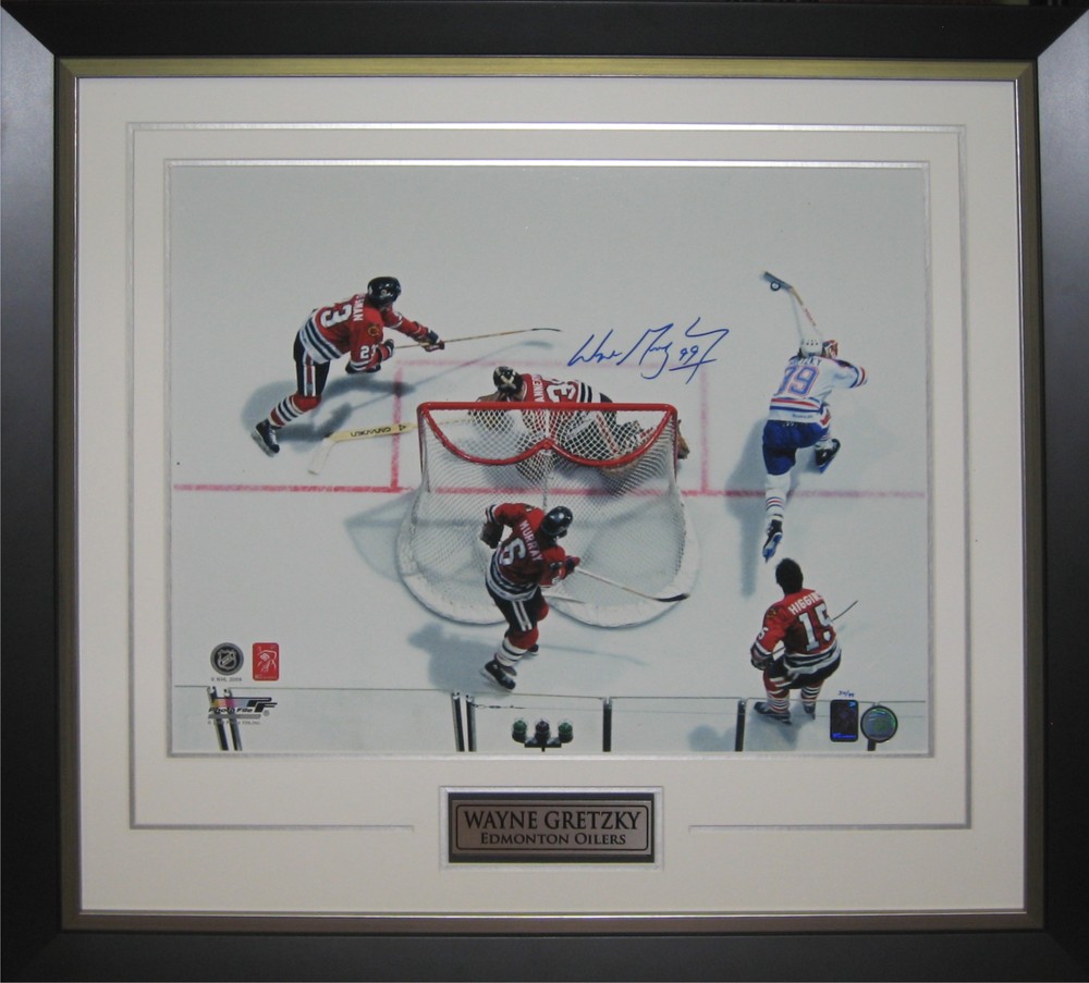 Wayne Gretzky Signed 16