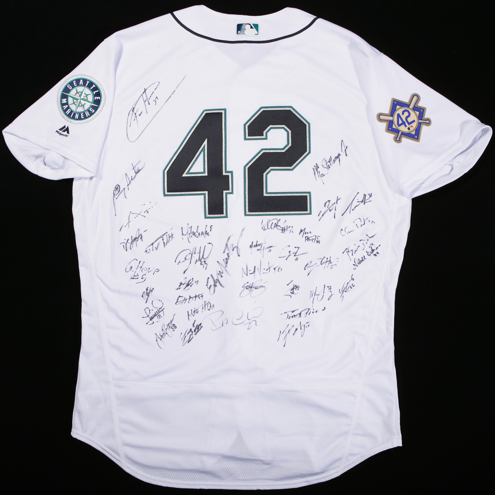 2018 Jackie Robinson Day Jersey - Seattle Mariners Team Autographed Jersey  | MLB Auctions