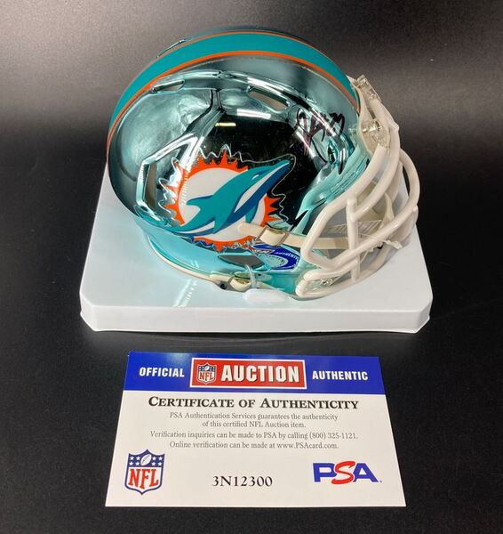 NFL - Dolphins Minkah Fitzpatrick Signed Chrome Mini Helmet