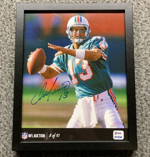 NFL - Dolphins Dan Marino Signed NFL Auction Exclusive Framed 8x10 Photo...
