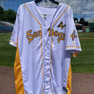 Robert Kwiatkowski #16 Signed Maine Children's Cancer Program Jersey