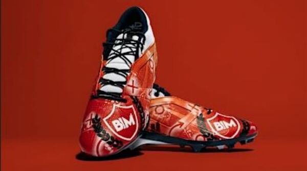 MCMC - Titans T'Vondre Sweat Custom Cleats 2025 Season Size 15 Proceeds ...