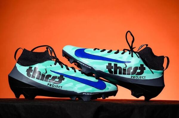 MCMC - Bengals Demetrius Knight Jr. Custom Cleats 2025 Season Size 14 Pr...