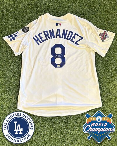 2025 Kiké Hernández Autographed and Authenticated Jersey - Size L