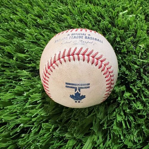 Game-Used or Autographed Publications | MLB Auctions