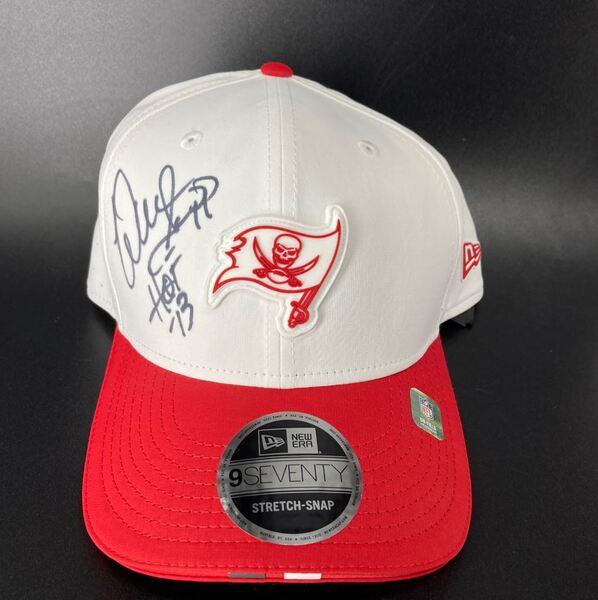 HOF - Buccaneers Warren Sapp Signed Hat