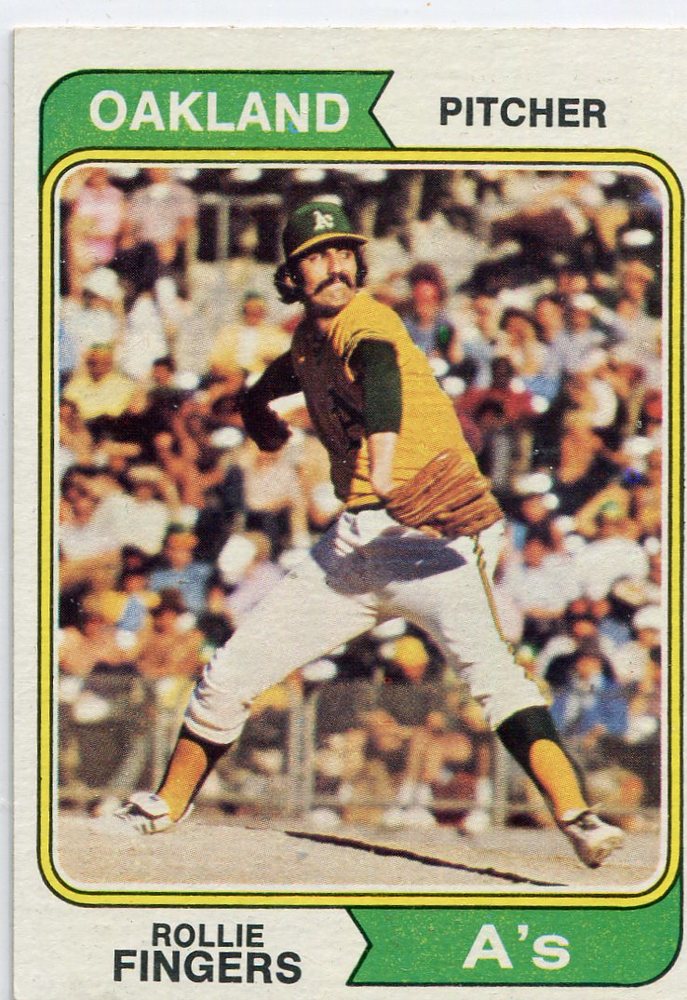 1974 Topps #212 Rollie Fingers -- Hall of Famer