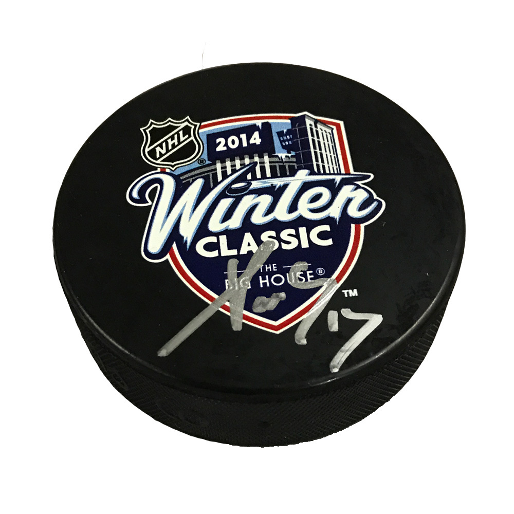 PAVEL DATSYUK Signed 2014 Winter Classic Puck