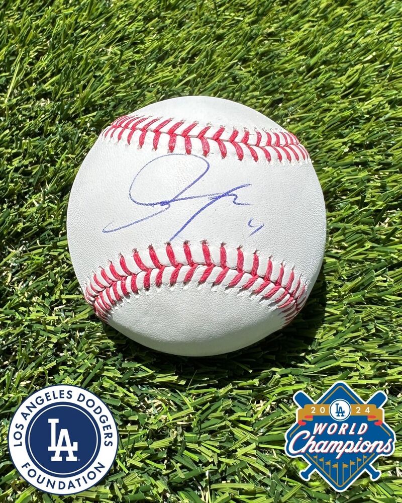 Roki Sasaki 2025 Autographed and Authenticated Baseball | Los