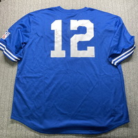 NFL - Cowboys Roger Staubach signed Mitchell and Ness jersey (size 56)