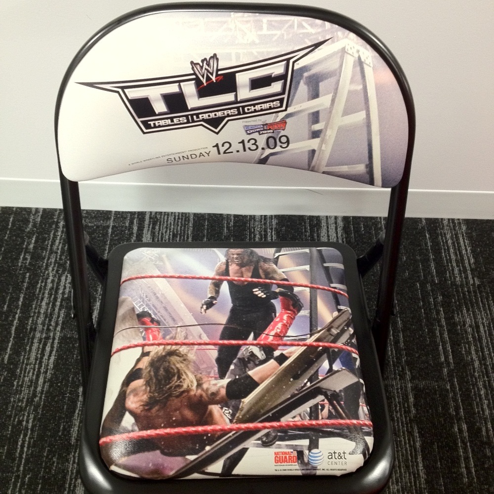 WWE TLC 2009 Event Chair WWE Auction