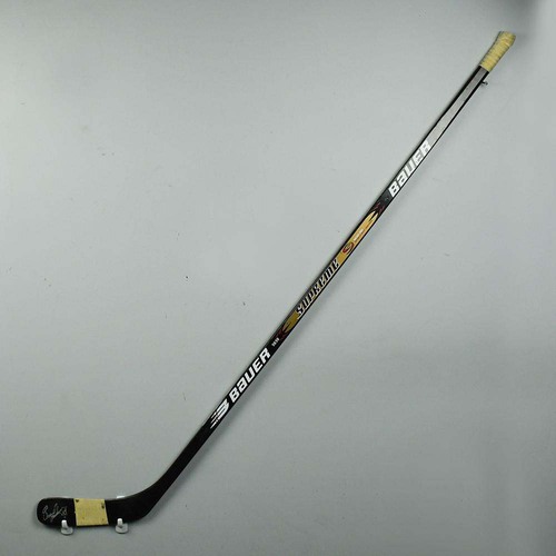 Image of Lindros, Eric<br>Bauer Supreme stick - Autographed<br>Philadelphia Flyers<br>Mid to Late 1990s<br>#88