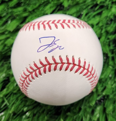The official auction site of Jays Auctions | Toronto Blue Jays
