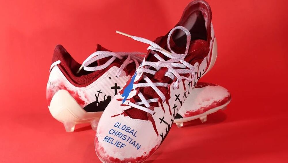 Sneaker – quarter viewrow pages_container mx-auto