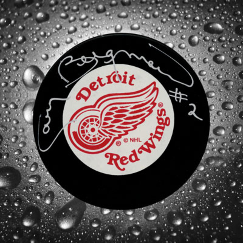 Gary Bergman Detroit Red Wings Autographed Puck