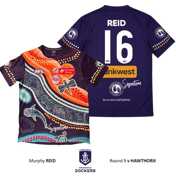 Photo of Murphy Reid #16 Fremantle Signed 2026 Purple Hands Warm-Up Tee  