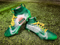 MCMC - Brian Baldinger Custom Cleats - Supporting The Polynesian Footbal...
