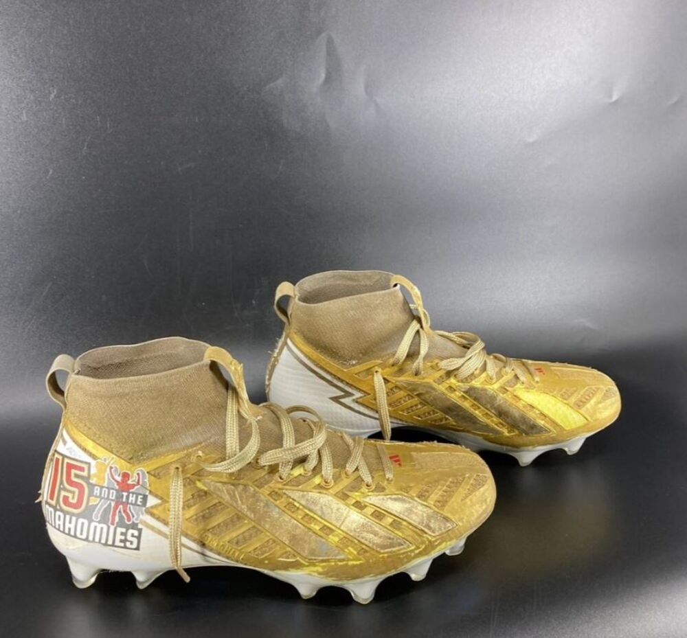 MCMC - Chiefs Patrick Mahomes - 2025 Game Worn Custom Cleats  display picture 1