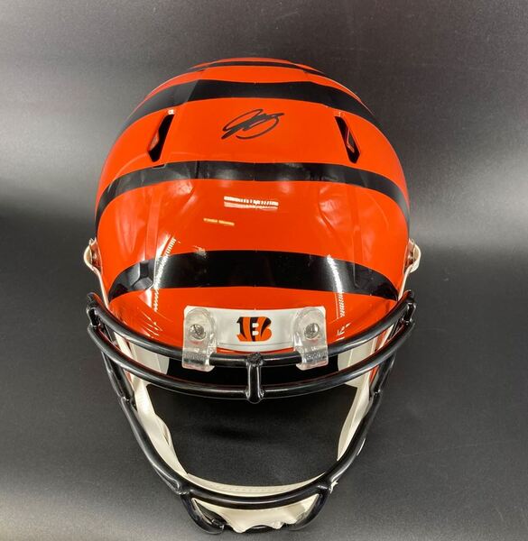 NFL - Bengals Jermaine Burton Signed Replica Speed Helmet