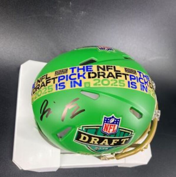 NFL - Vikings Tai Felton Signed NFL Draft Mini Helmet