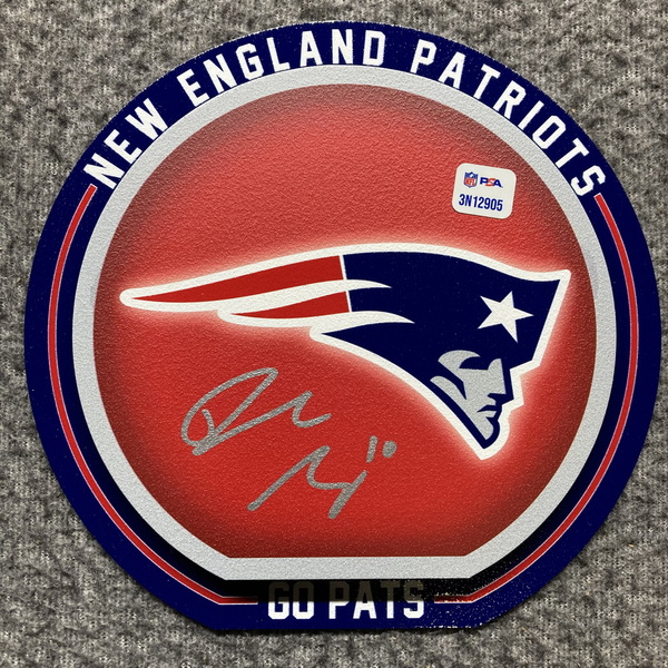 NFL - Patriots Drake Maye Signed Hex Head 8x8