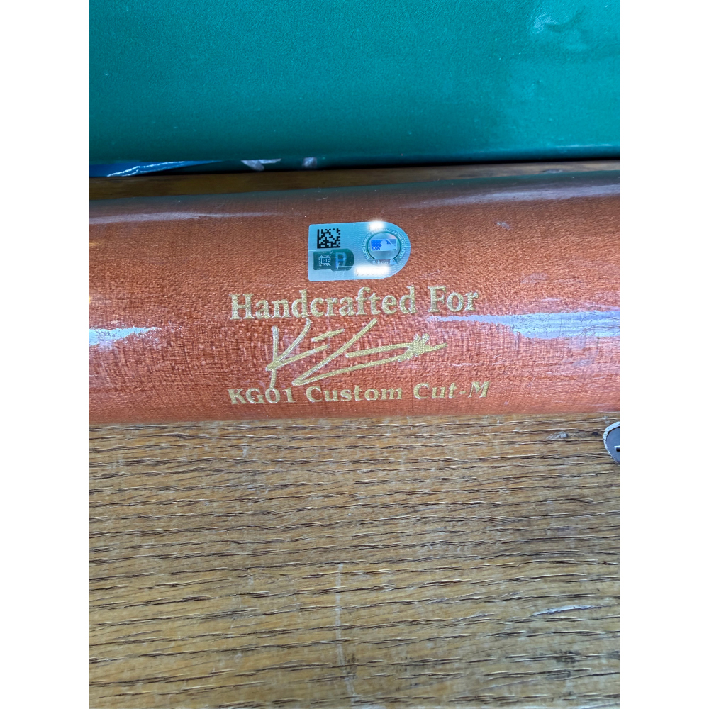 Official MLB Auctions: Authenticated Memorabilia | MLB Auctions