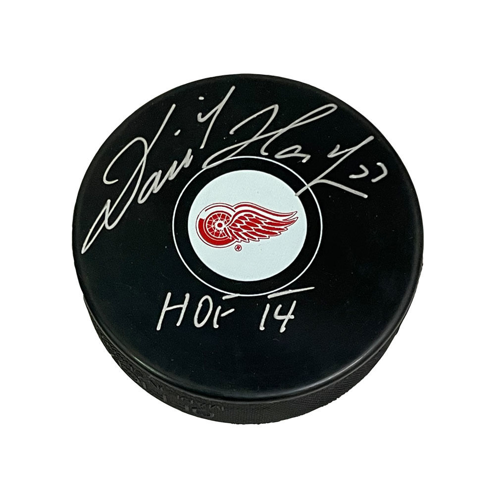 DOMINIK HASEK Signed Detroit Red Wings Puck - HOF 14