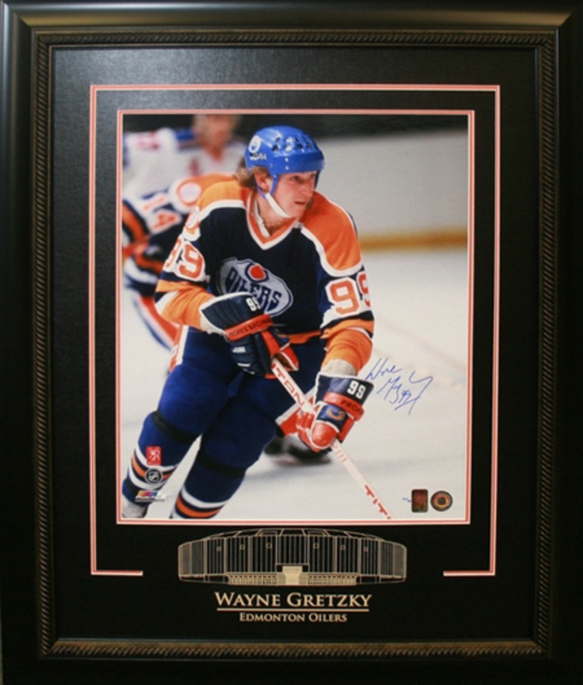 Wayne Gretzky - Signed & Framed 16x20 - Oilers Blue 79/80 Rookie