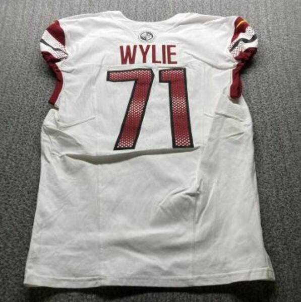 Madrid Game - Commanders Andrew Wylie Game Worn Jersey (11/16/2025) Size...