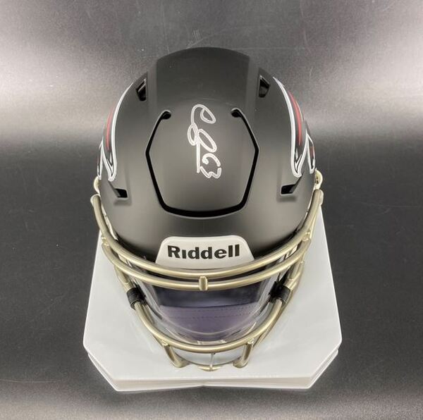 NFL - Falcons Chris Lindstrom Signed Mid Size Helmet