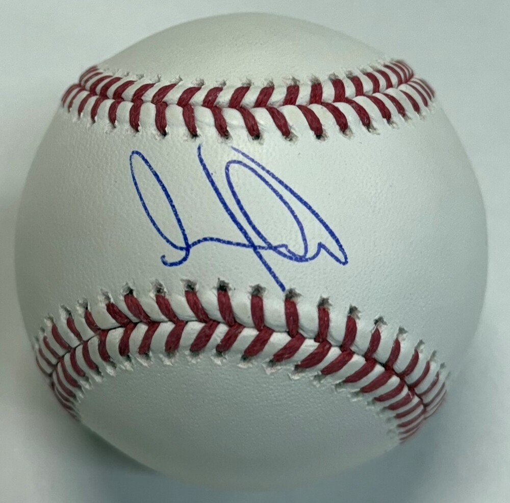 チャメロップス　アンディーページ Andy Pages Autographed Baseball | MLB Auctions